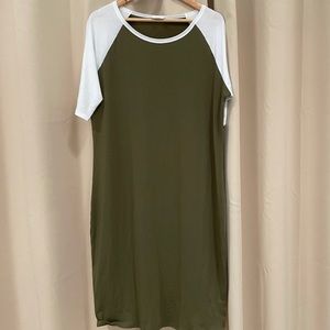 Lularoe Julia 3x  [ SALE LLR DRESSES 3/$25 ]